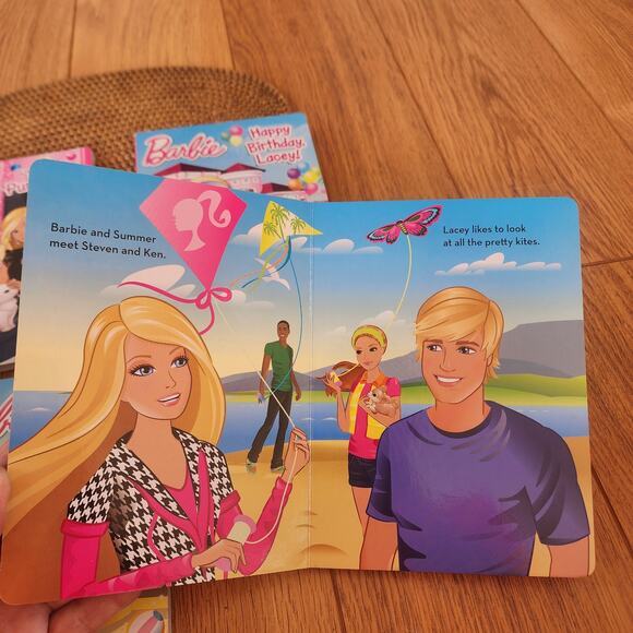 2014 Set of 4 hard cardboard Barbie books pool, birthday, kitty and beach theme - Picture 3 of 9